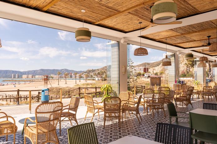 La Perla Negra Beach Bar