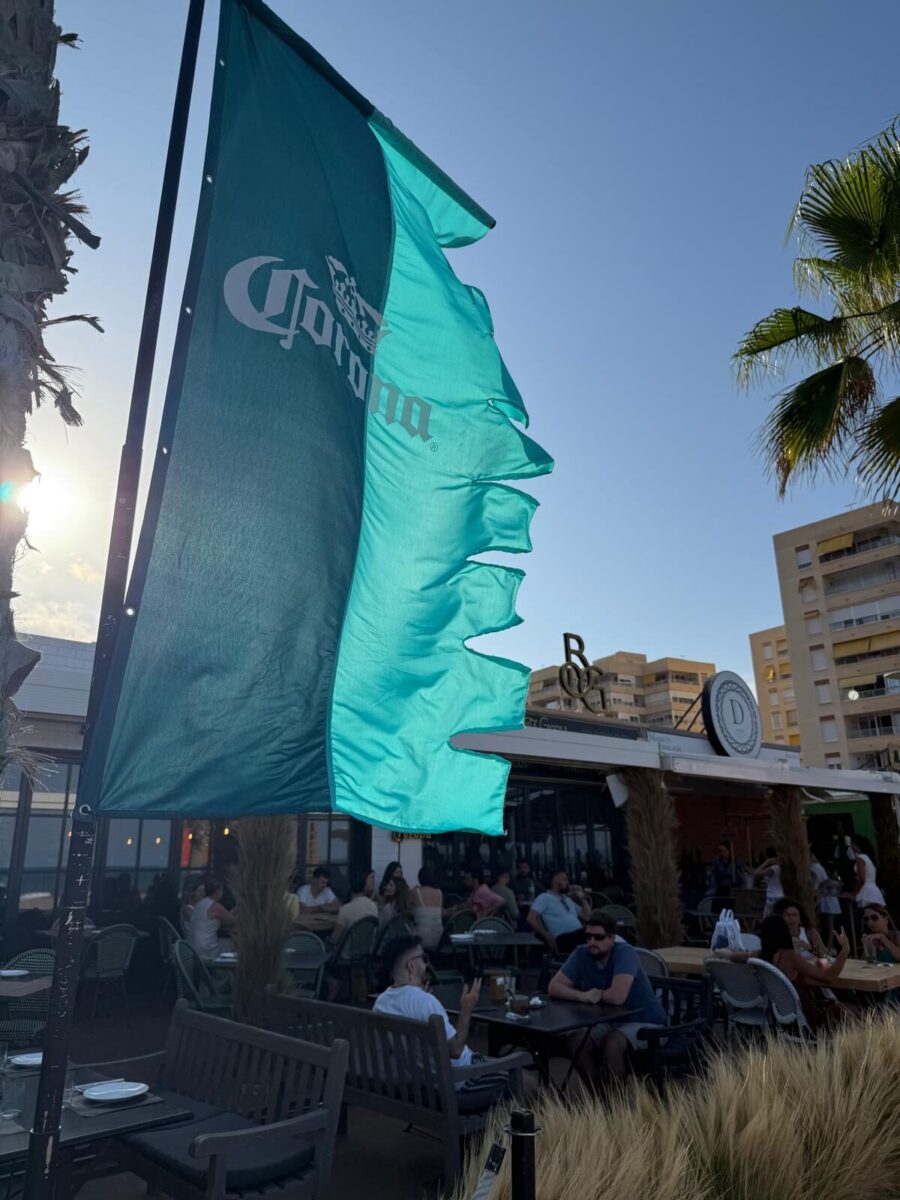 Moments Bar