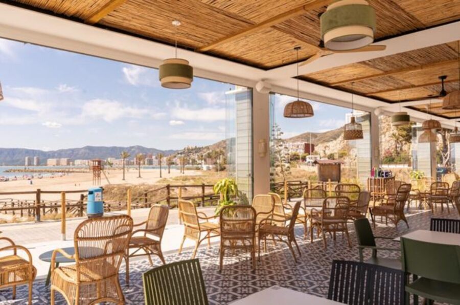 La Perla Negra Beach Bar