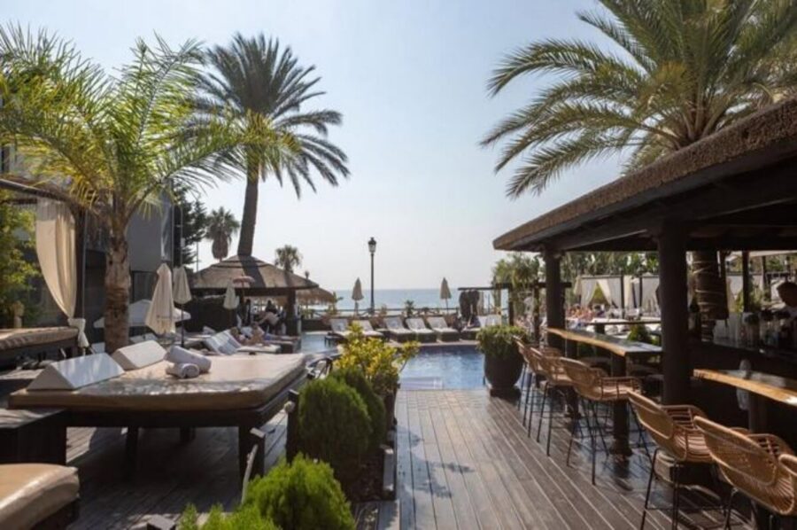 La Sala by The Sea