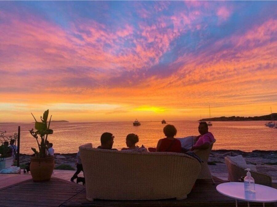 Sun sea bar
